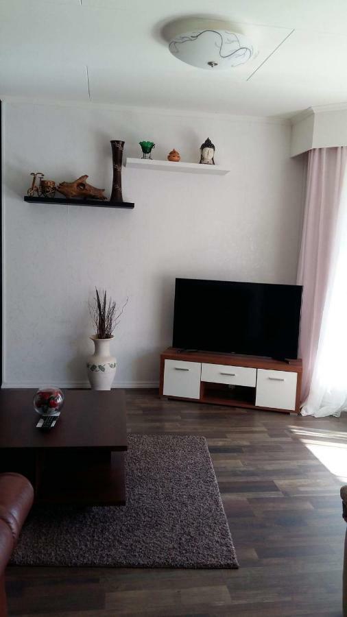 4 Bedrooms Near Center - Kranni Pori Exterior photo