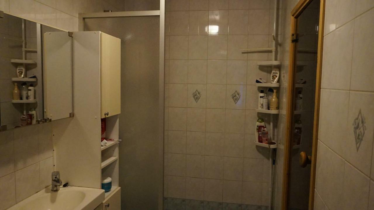 4 Bedrooms Near Center - Kranni Pori Exterior photo